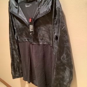 NWT Mens Under Armour running gear